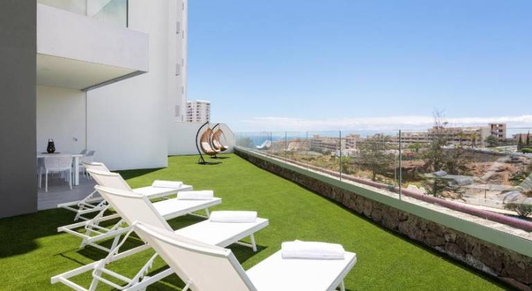 Rental apartment with private pool, terrace & yard in Adeje