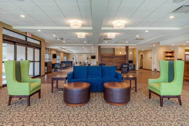 Comfort Inn & Suites Florence Center Area — photo 2