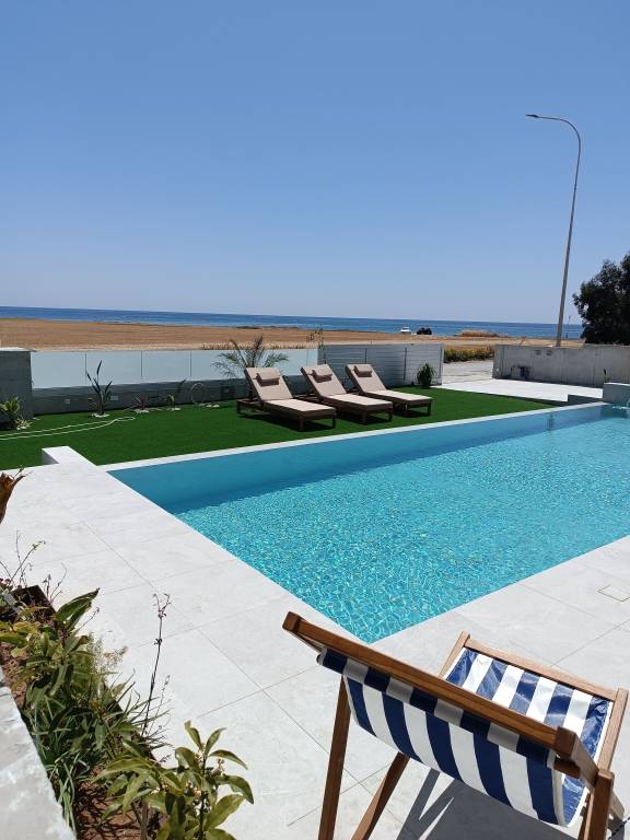 Villa  Mazotos