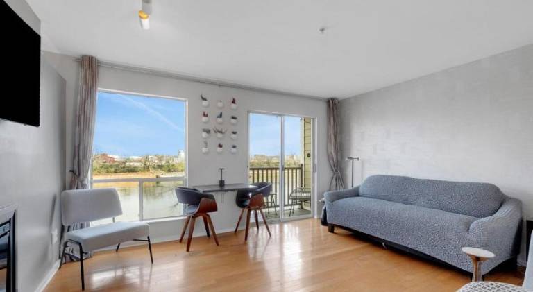 Rental apartment with pool — photo 2