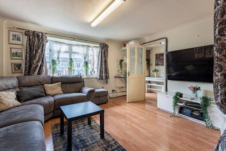 Apartment Slough