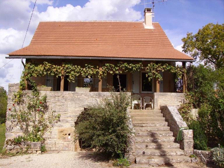 Gite with garden, BBQ & terrace — photo 2