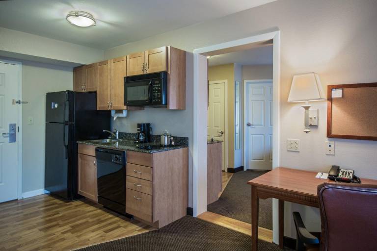 Candlewood Suites Windsor Locks By IHG — photo 4