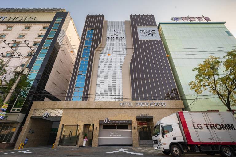 Hotel PIED Exco