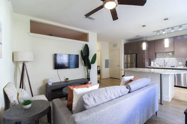 Refresh Tanglewood Spacious 1BR in Uptown Houston