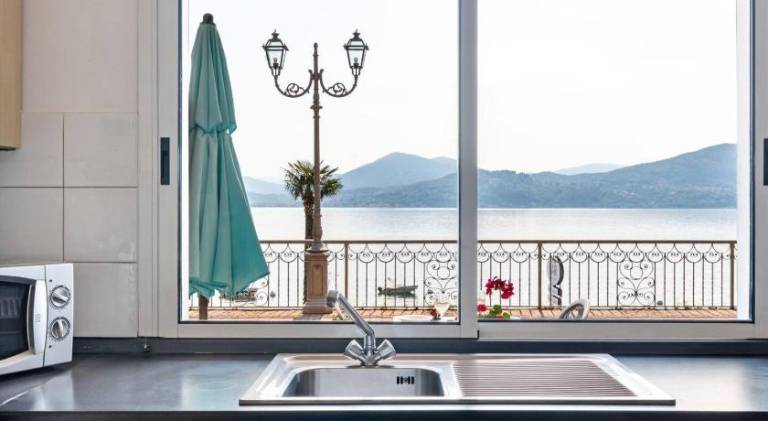 Charming serviced apartment with patio & garden | Dogs allowed — photo 5