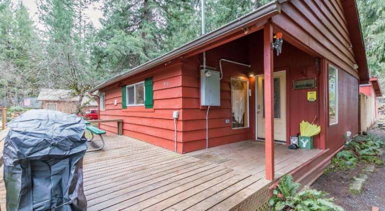 Pleasant vacation home with hot tub | Perfect for remote work | Dogs allowed — photo 5