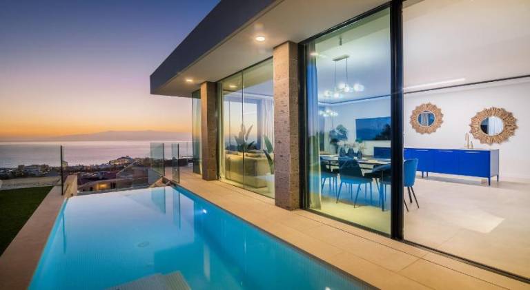 Villa with pool in Adeje