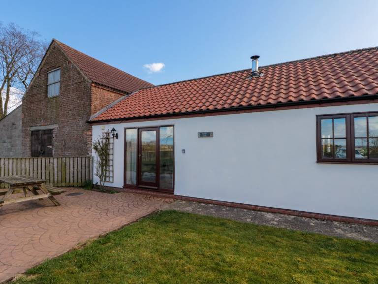 Cottage with garden in Scarborough