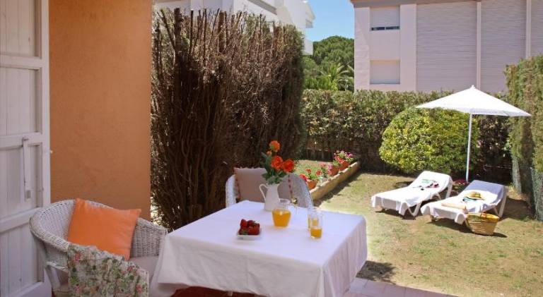 House with garden & terrace — photo 5