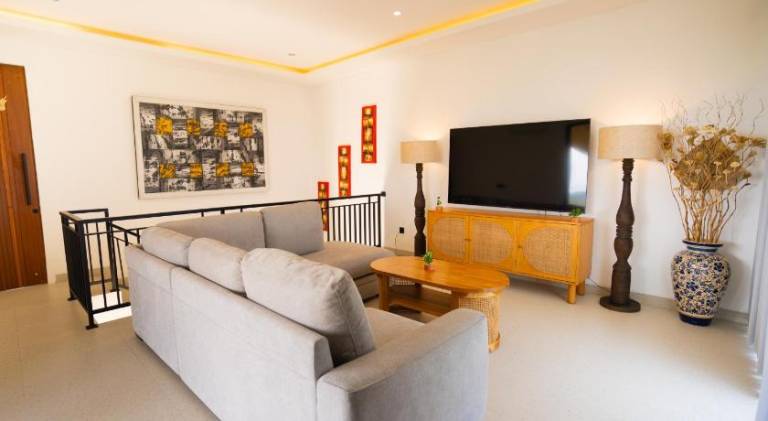 Villa with pool | Pet-friendly — photo 2