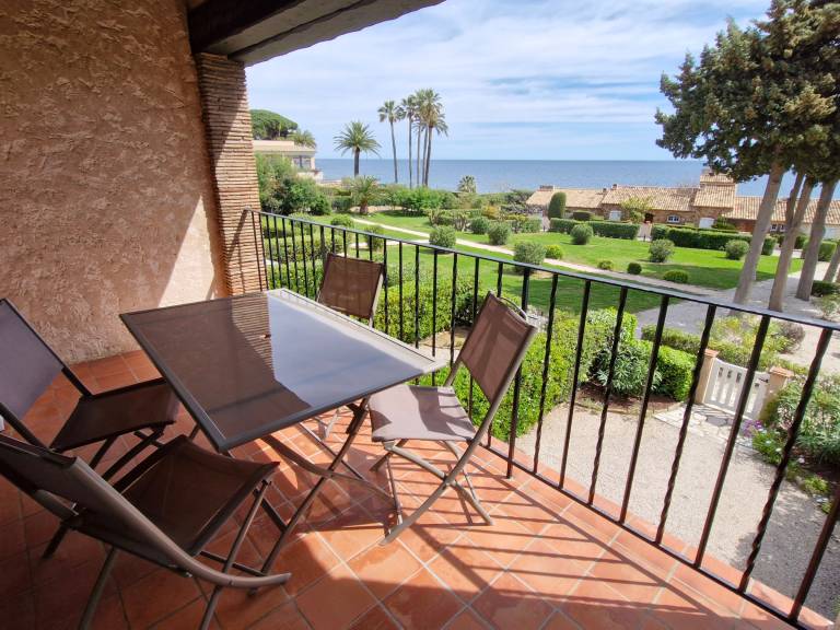 Rental apartment with pool — photo 5