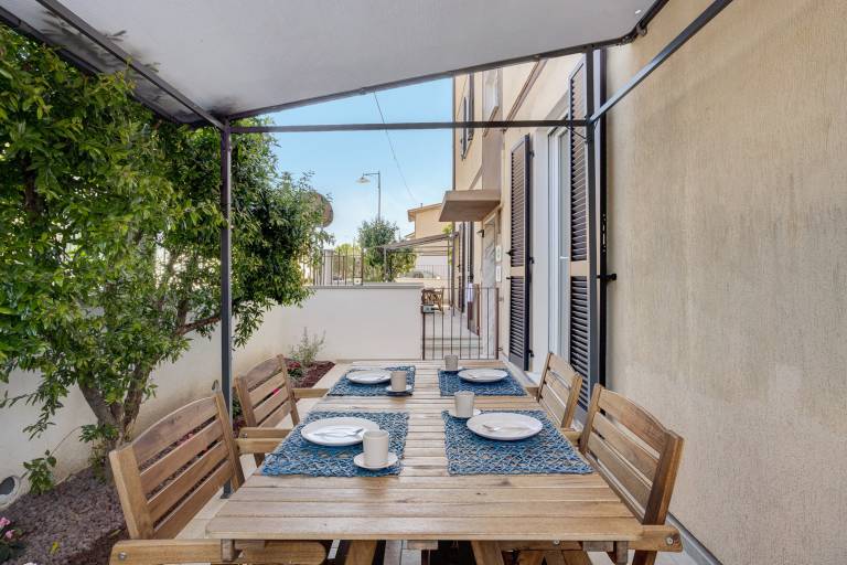 'Appartamento 2' Near the Beach with Wi-Fi & Garden — photo 2