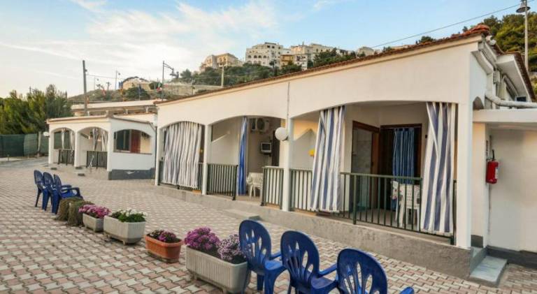 Rental apartment with 1 room for 4 persons in Peschici