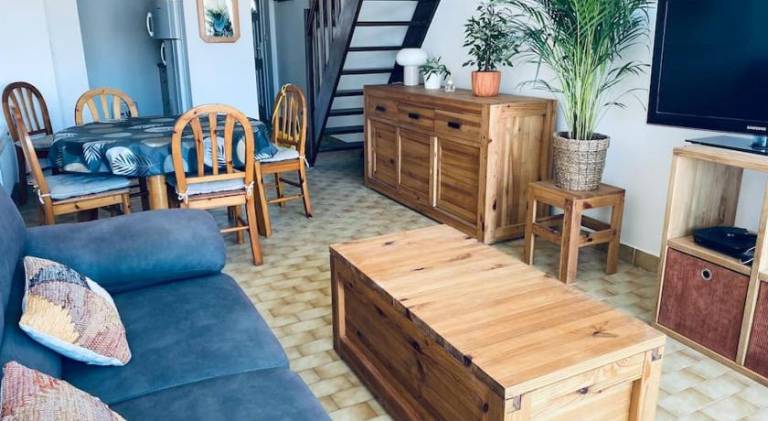 Apartment with 3 rooms for 7 persons in La Grande-Motte