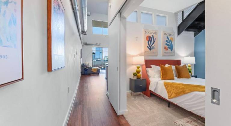 Pleasant rental apartment | Near High Museum of Art | Perfect for remote work | Pets allowed — photo 2