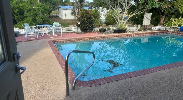Nice house with hot tub & pool | Dogs allowed — photo 4