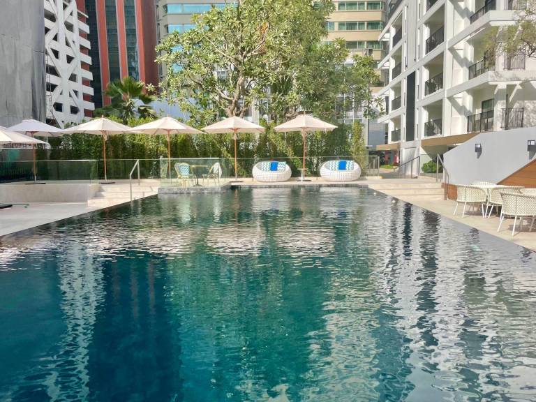 Floral Court Hotel & Residence Sukhumvit 13 — photo 4