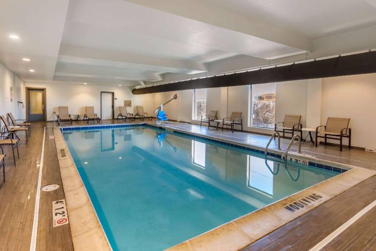 Comfort Suites Near Denver Downtown — photo 3
