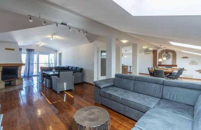Fully equipped big apartment with terrace | Sea view | Pets allowed in Porec