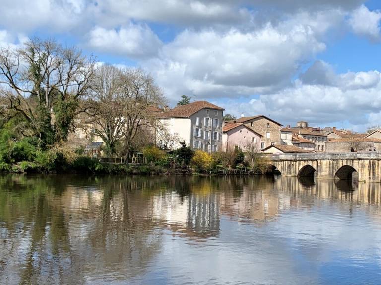 Maison de vacances Confolens