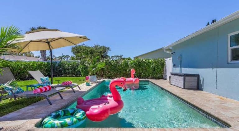 House with pool in Naples, FL