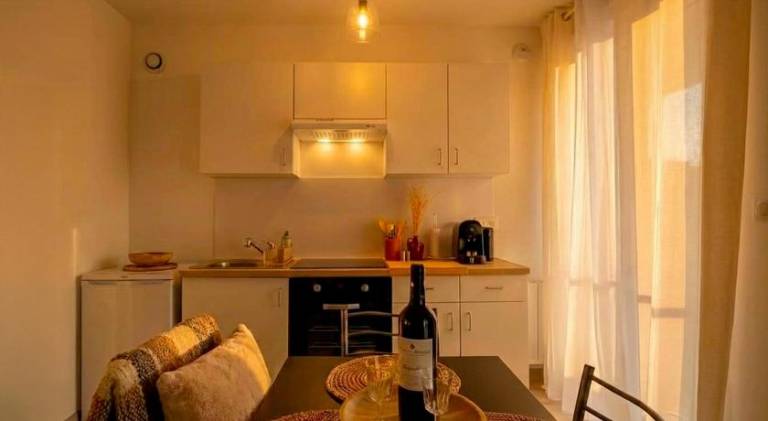 Apartment with BBQ & terrace — photo 2