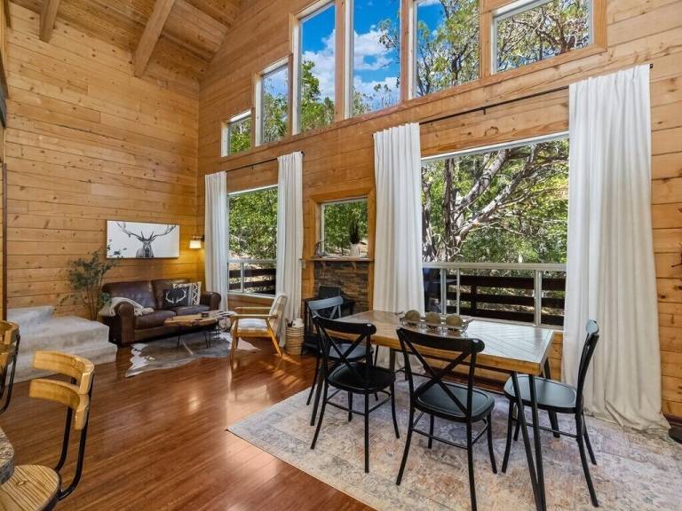 House Groom Creek