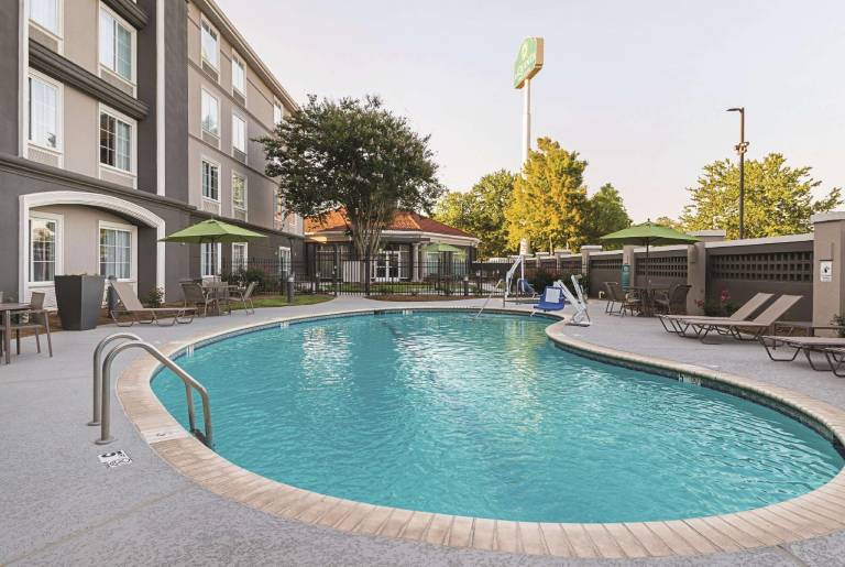 La Quinta Inn & Suites by Wyndham Alexandria Airport in Alexandria, LA