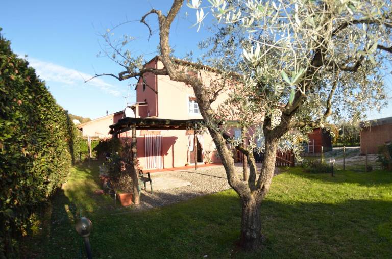 Children-friendly vacation home with private pool, terrace & BBQ | Dogs allowed — photo 4