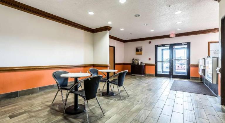 Motel 6 Indianapolis, IN - Southport — photo 5