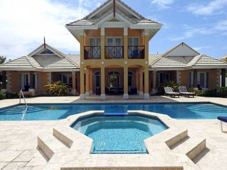 Villa Lowlands