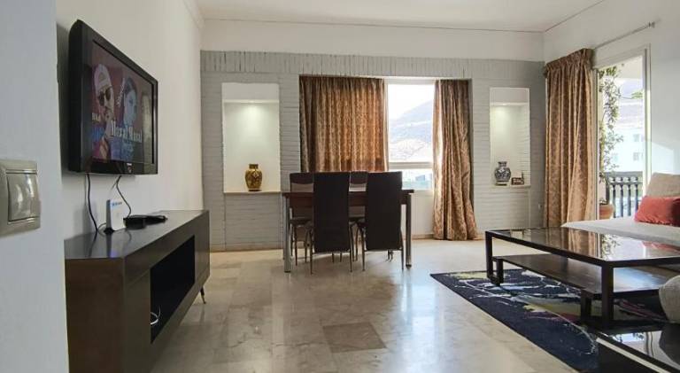 Apartment with pool — photo 2