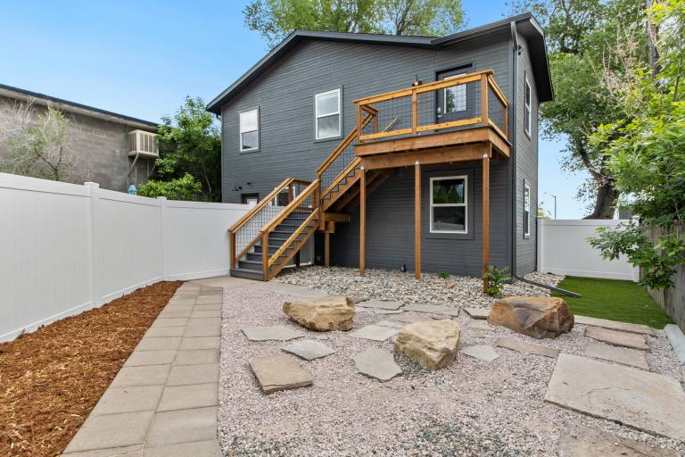 317 Stover St. Unit C — photo 2