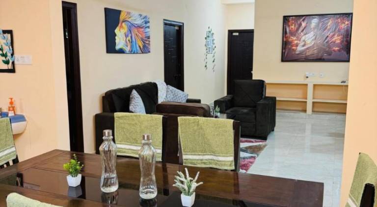 Apartment with patio — photo 3