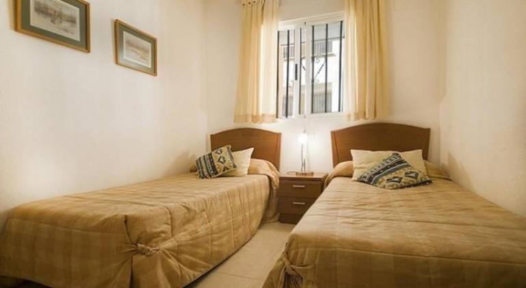 Apartment with pool & jacuzzi — photo 2