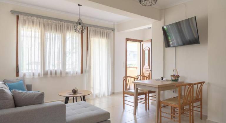 Dina Apartments in Agios Nikolaos