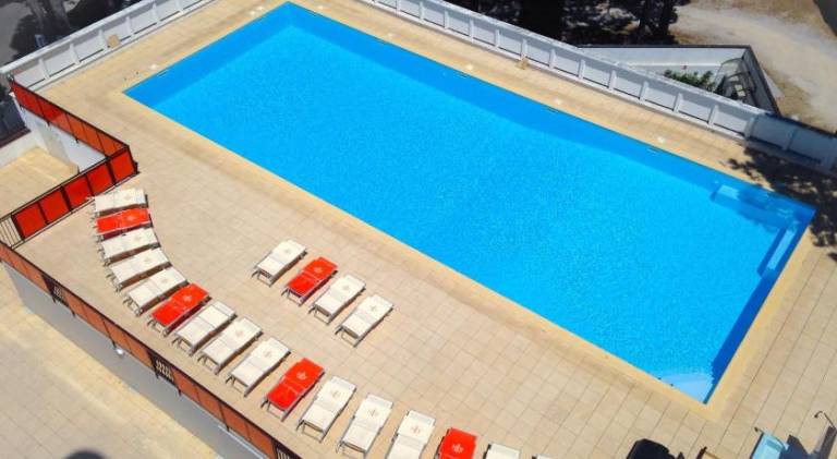 Family-friendly serviced apartment with terrace & pool | Beach nearby | Pet-friendly in Comacchio