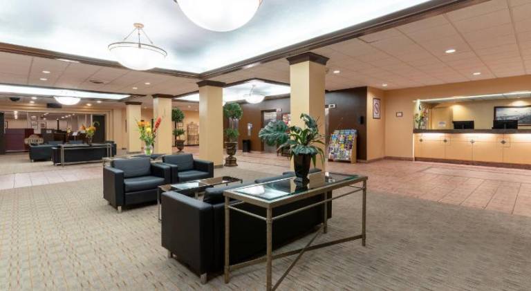 Ramada by Wyndham Reno Hotel and Casino — photo 2