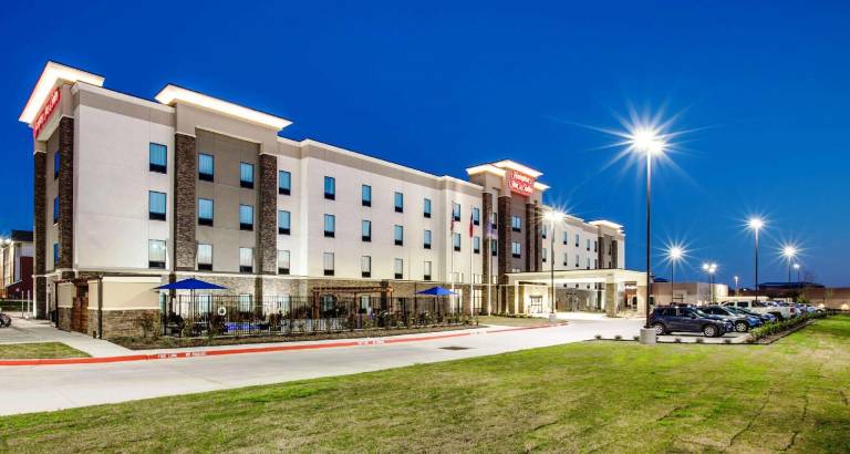 Hampton Inn & Suites Dallas/Ft. Worth Airport South — photo 4