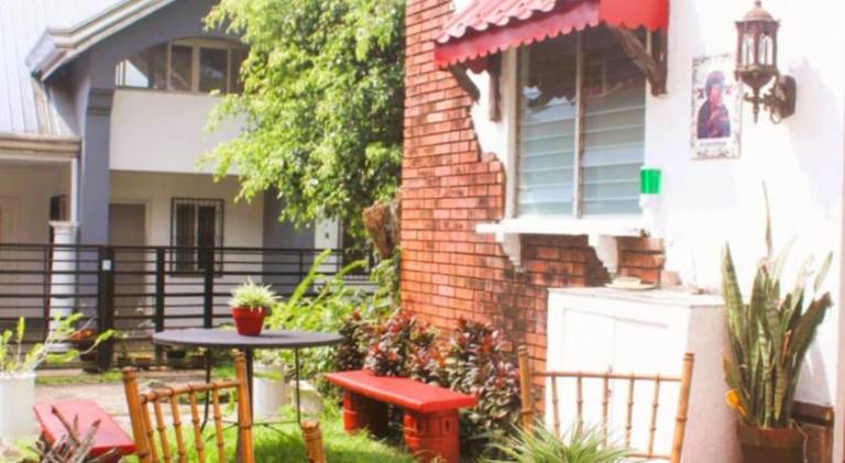 Spanish Casita Executive Suites Tagaytay — photo 5