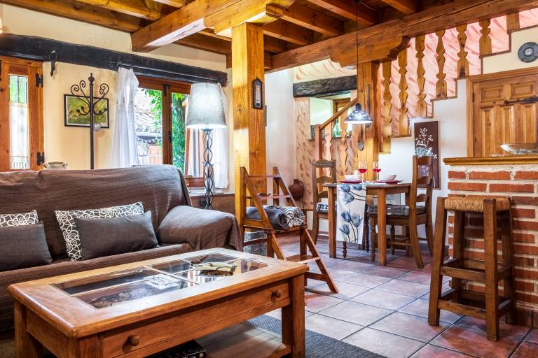 Fully equipped vacation home with fast internet, jacuzzi & grill | Mountain view | Pets allowed — photo 4