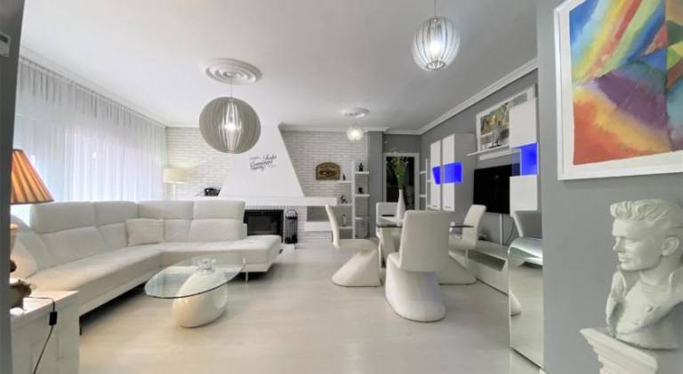Rental apartment with terrace in Llanes