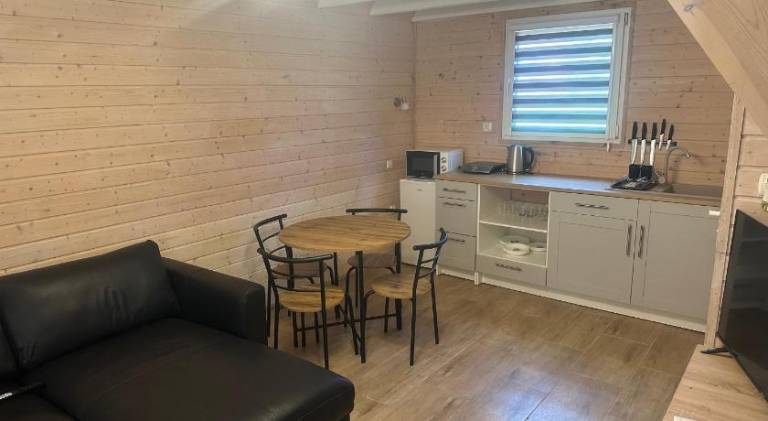 House with 2 rooms for 4 persons — photo 4