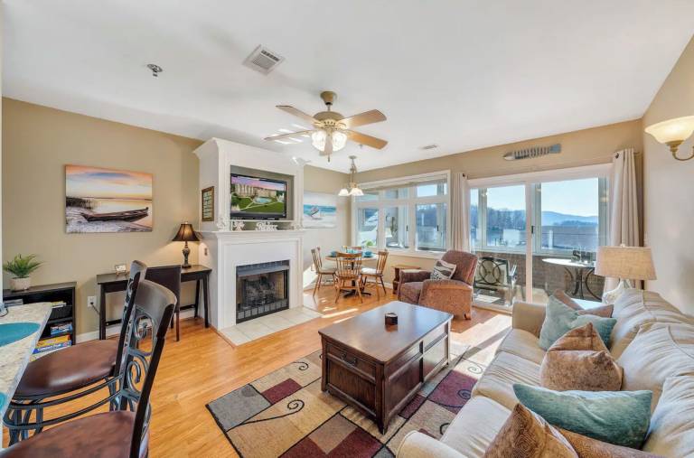 Condo North Shore