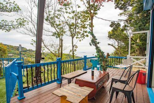 Villa with barbeque & garden — photo 3