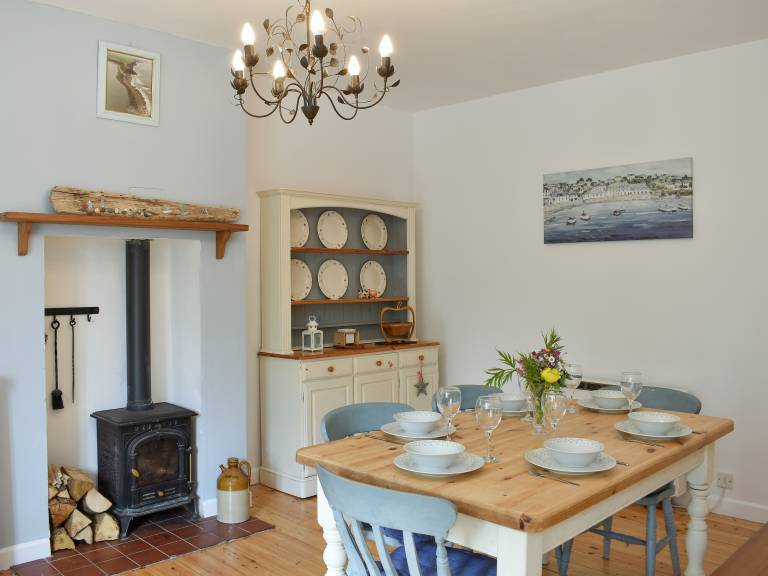 Cottage with garden | Beach view — photo 2