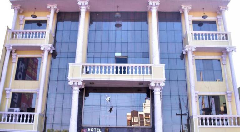 Hotel Amit International