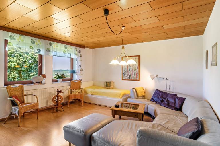 Rental apartment with barbeque & garden | Garden view — photo 3