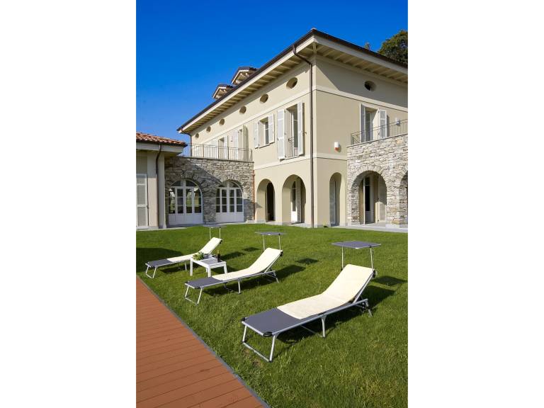 Fully equipped spacious villa with patio, barbeque & private pool | Garden view | Good for workation | Pets are welcome — photo 4
